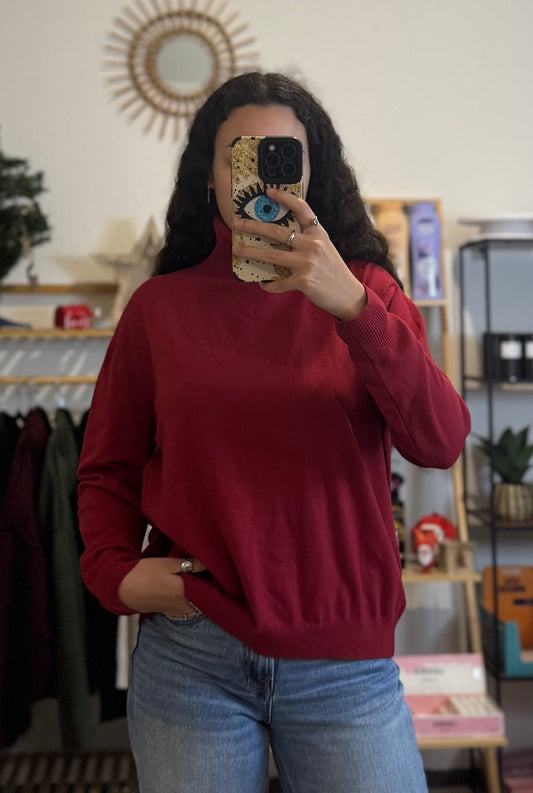 Pull bordeaux col roulé